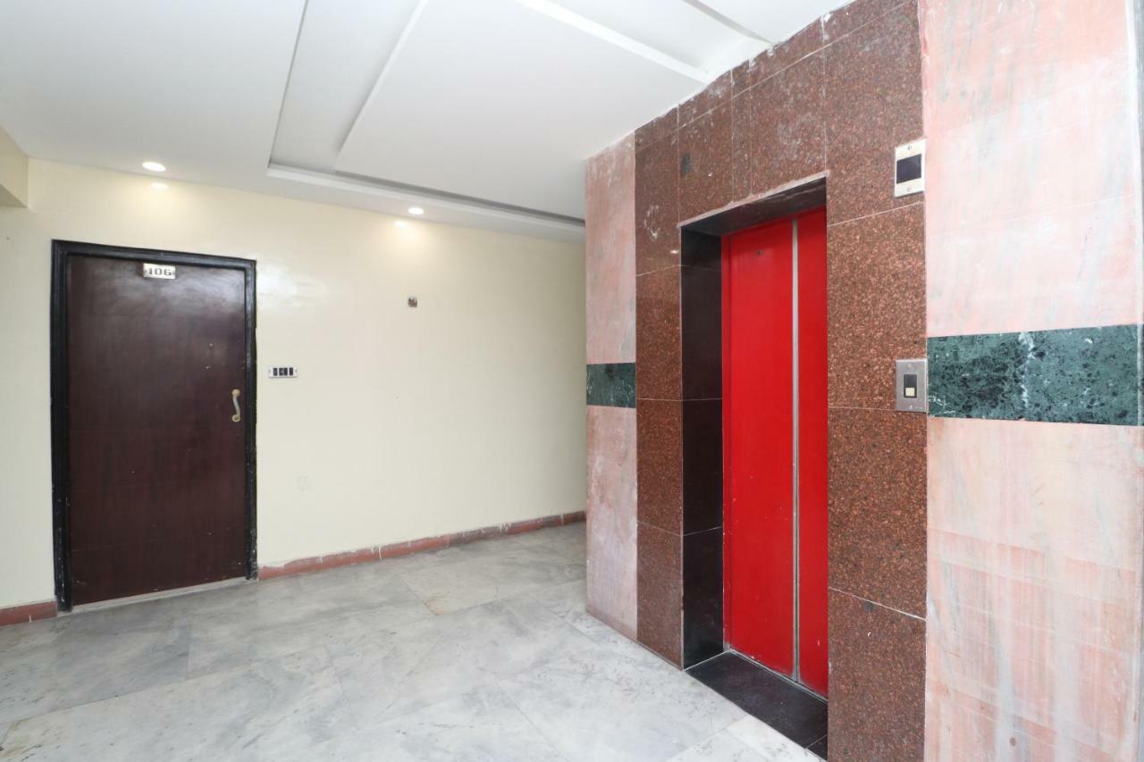 Oyo 29852 Hotel Golden View Abadpura Extérieur photo